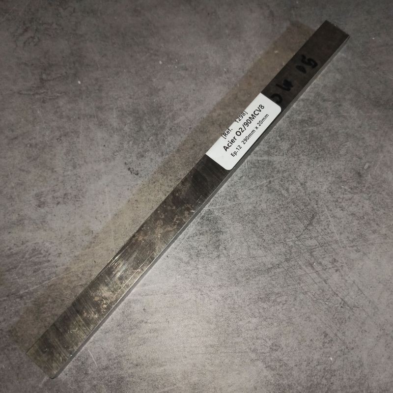 Acier O2/90MCV8 Ep.12 290mm x 20mm