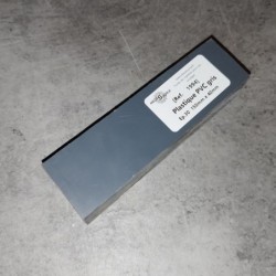 Plastique PVC gris Ep.30 150mm x 40mm